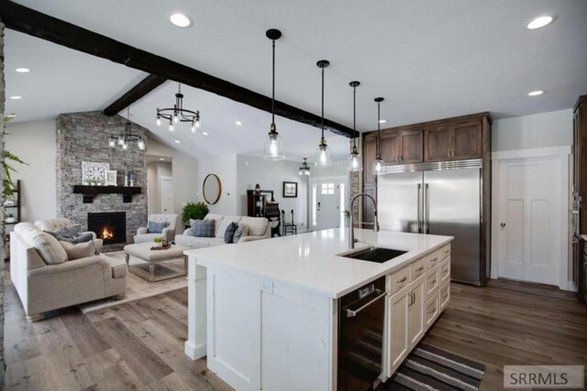 Picture of Home For Sale in Rigby, Idaho, United States