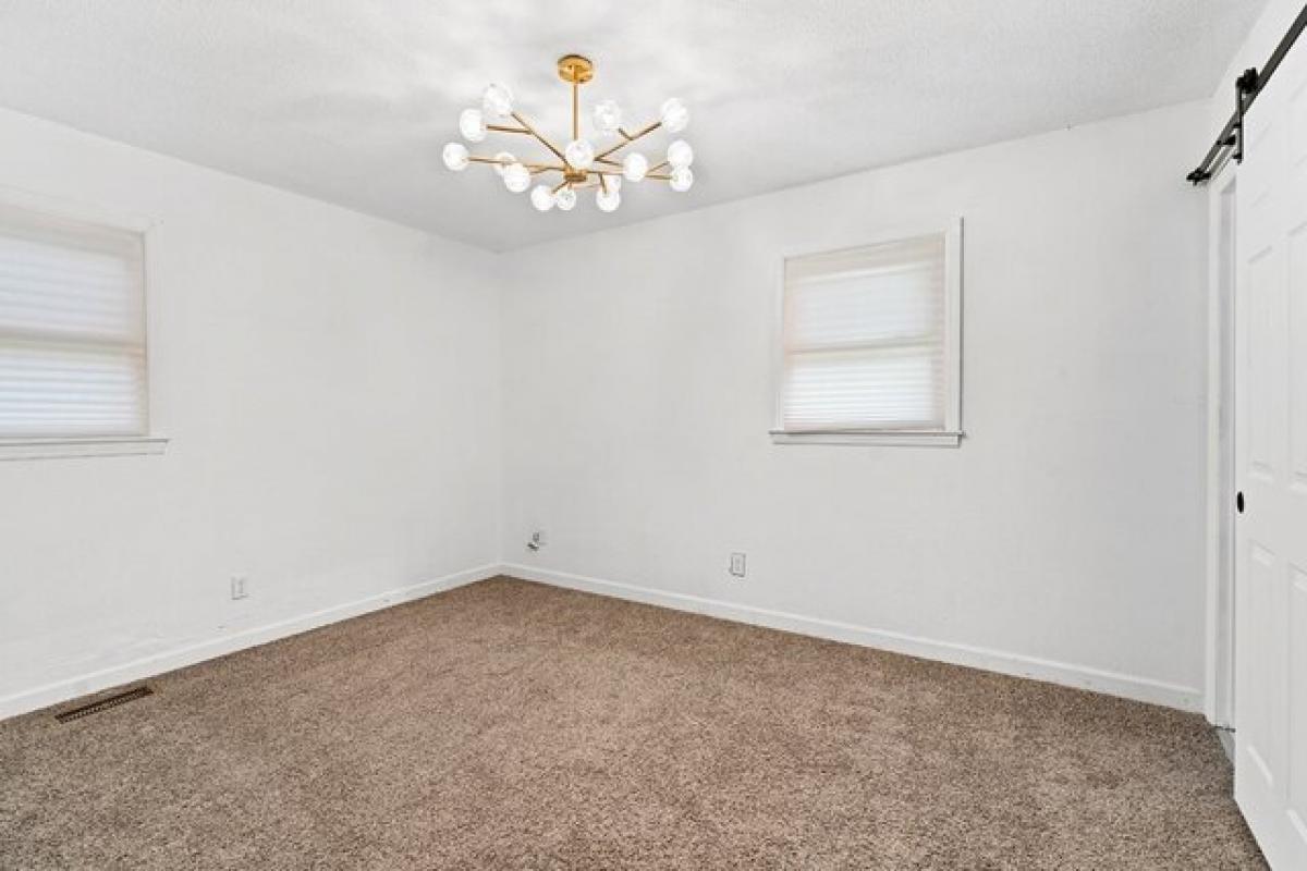 Picture of Home For Sale in Greenwood, South Carolina, United States