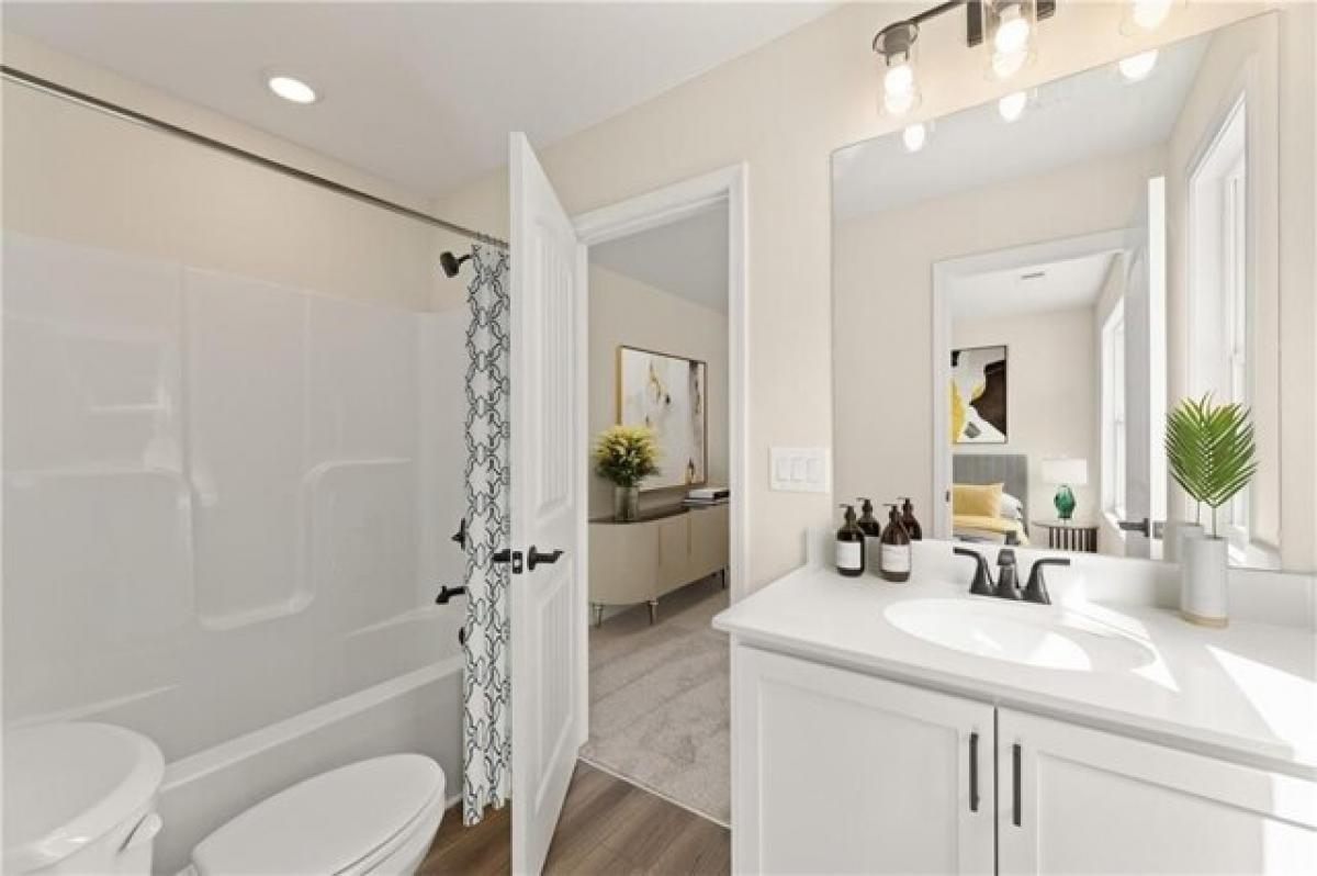 Picture of Home For Sale in Gainesville, Georgia, United States