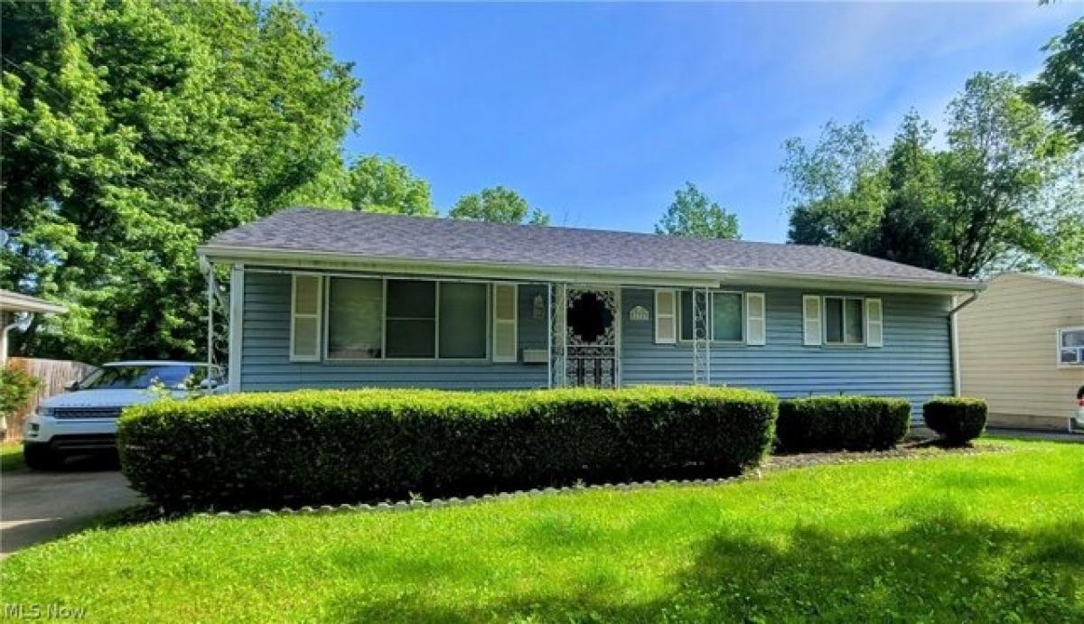 Picture of Home For Sale in Akron, Ohio, United States