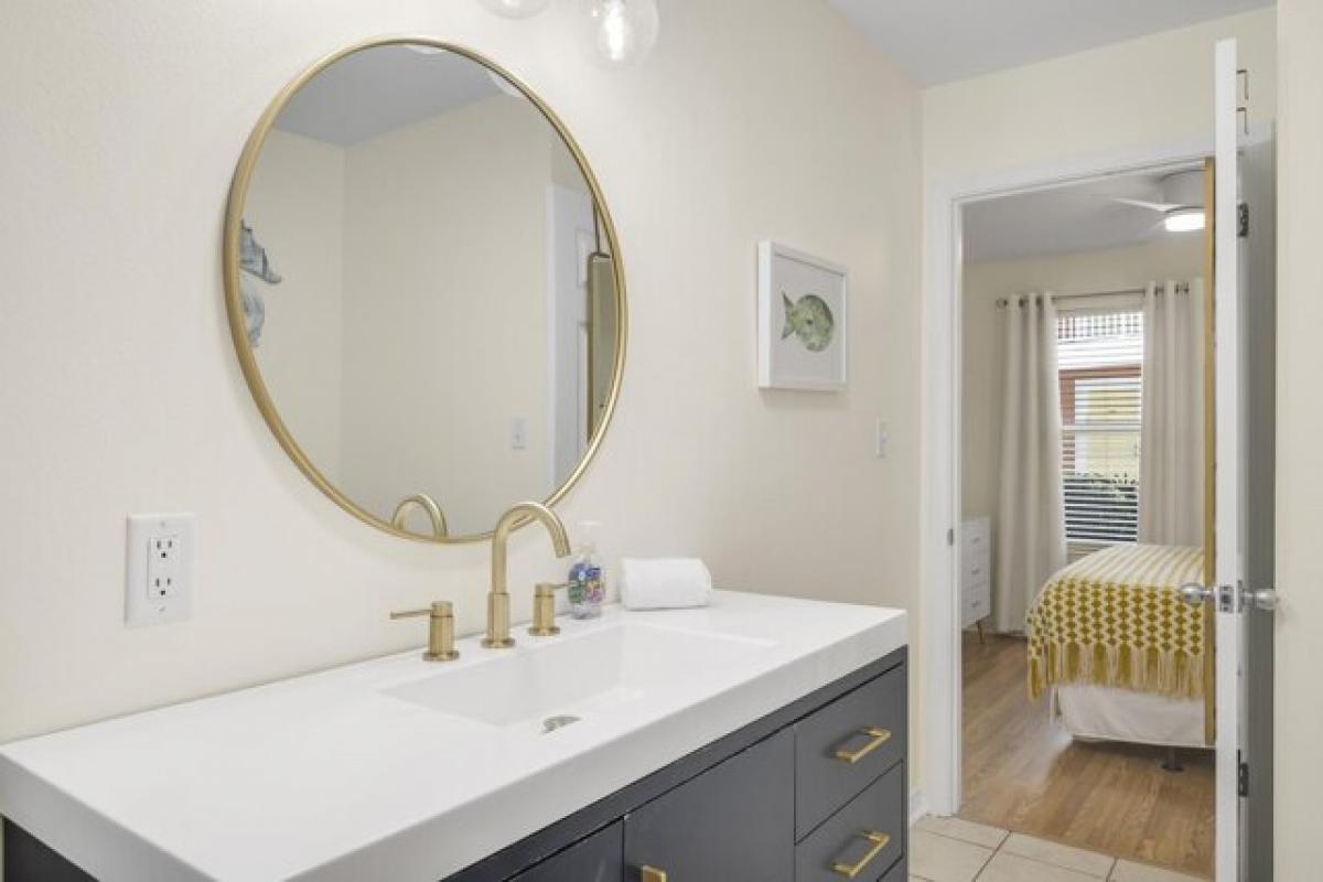 Picture of Home For Sale in Miramar Beach, Florida, United States