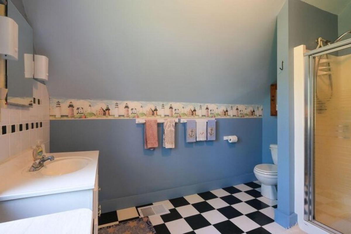 Picture of Home For Sale in Stonington, Maine, United States