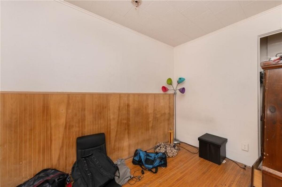 Picture of Home For Sale in Rochester, New York, United States