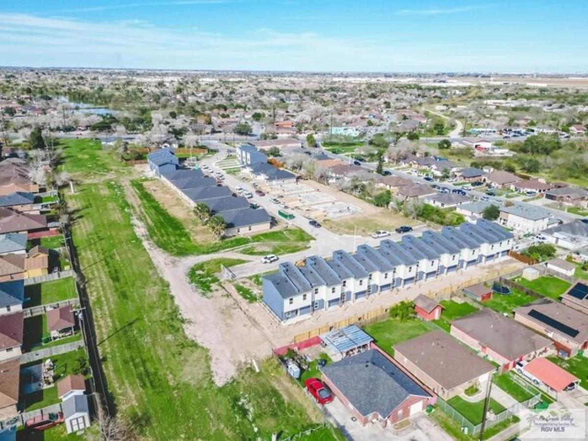 Picture of Home For Sale in Brownsville, Texas, United States