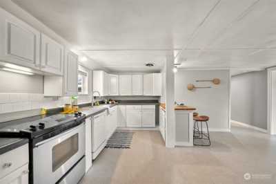 Home For Sale in Mount Vernon, Washington