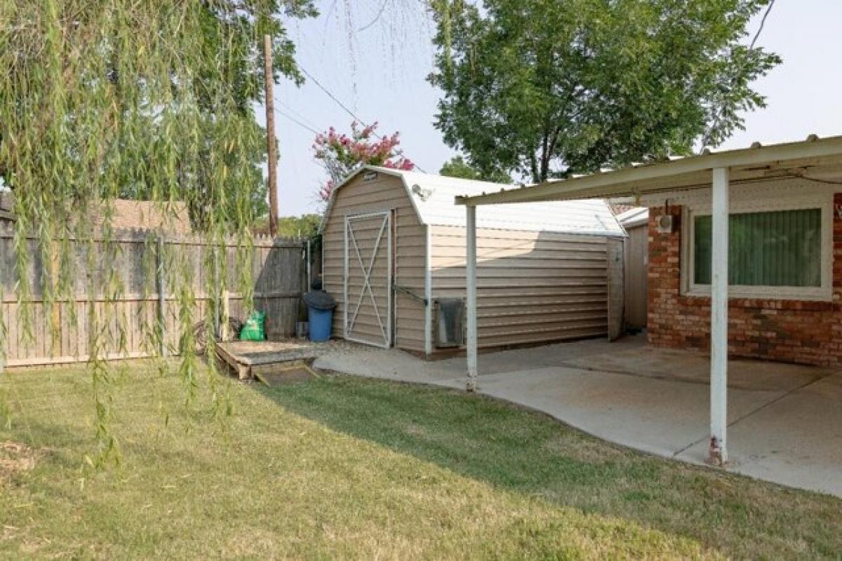 Picture of Home For Sale in Lubbock, Texas, United States