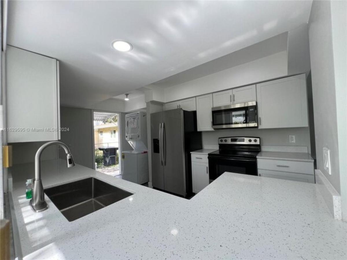 Picture of Home For Sale in Pompano Beach, Florida, United States