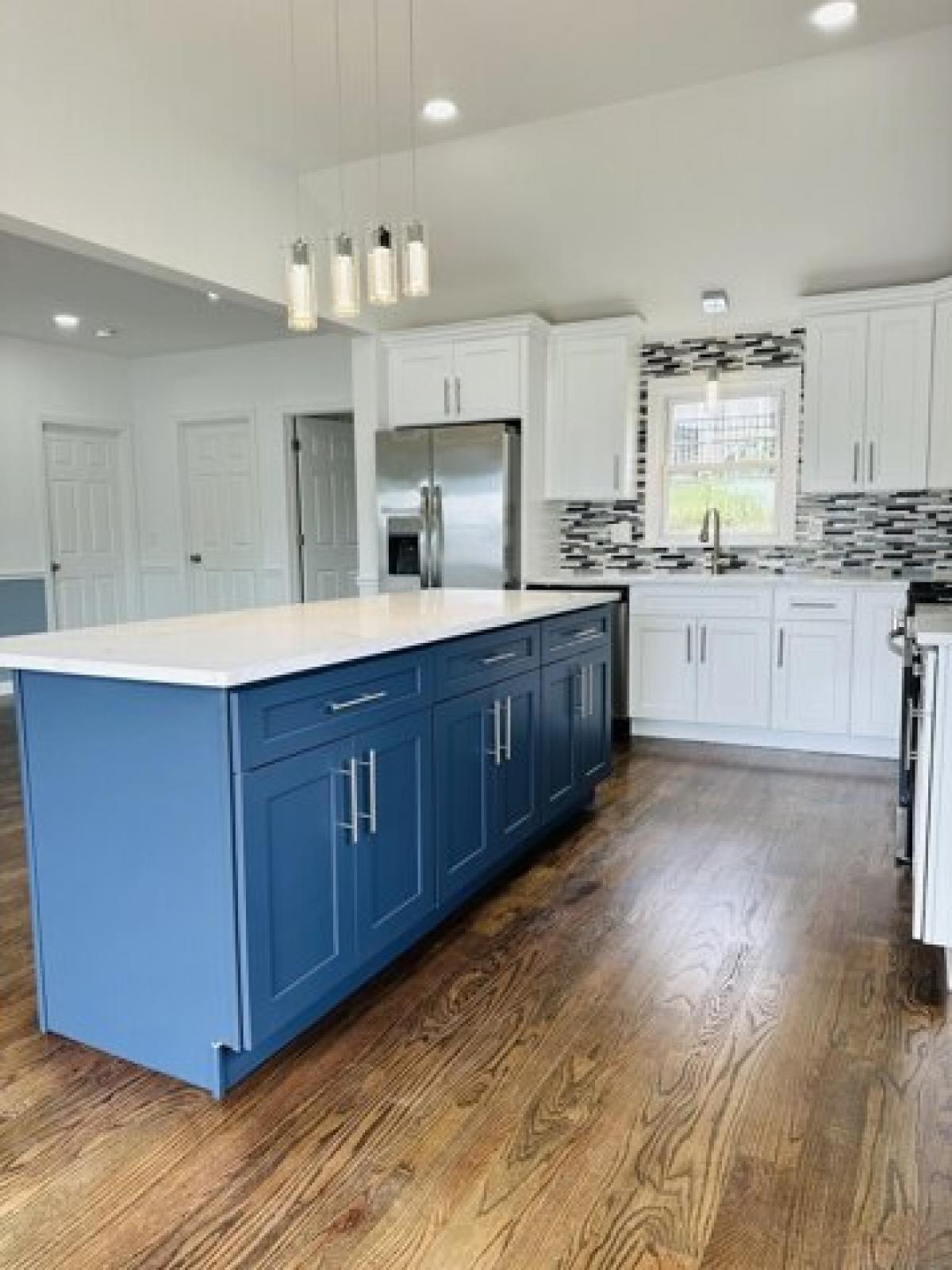 Picture of Home For Sale in Bridgeport, Connecticut, United States