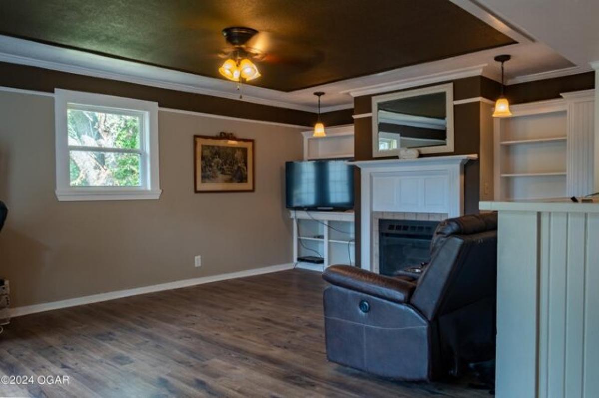 Picture of Home For Sale in Joplin, Missouri, United States