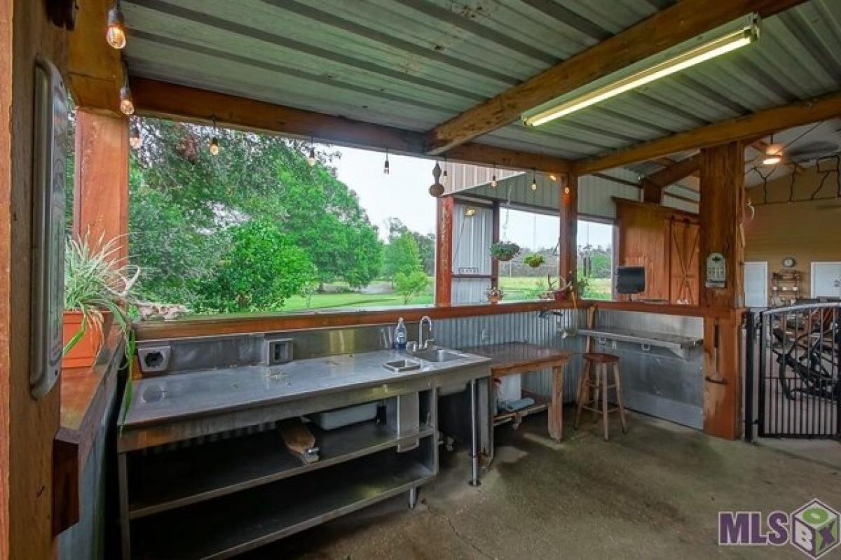 Picture of Home For Sale in Denham Springs, Louisiana, United States