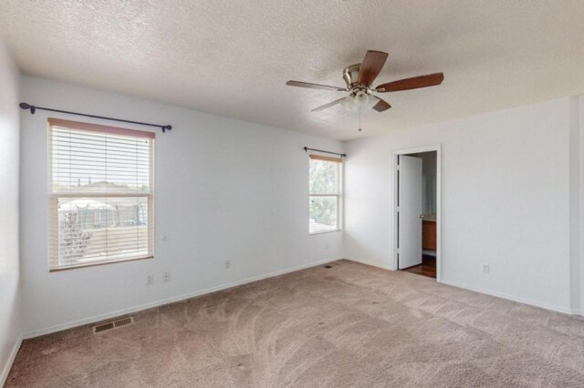Picture of Home For Sale in Albuquerque, New Mexico, United States