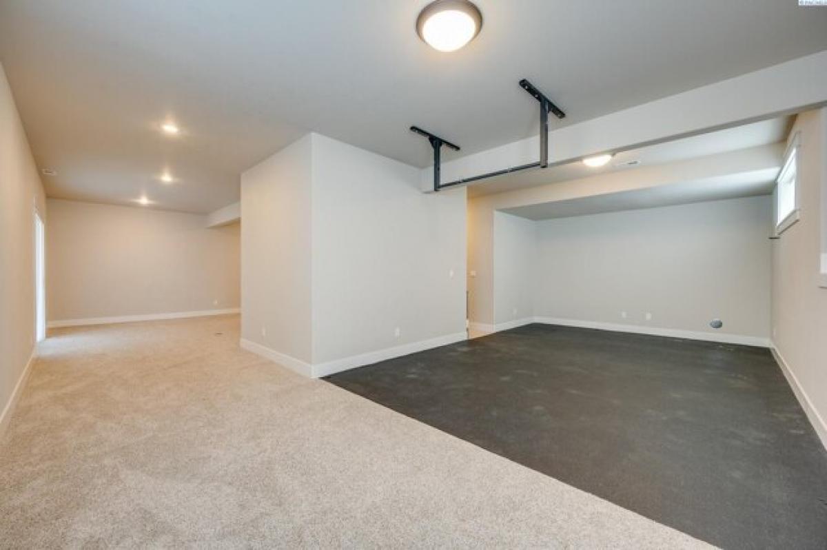 Picture of Home For Sale in Pullman, Washington, United States