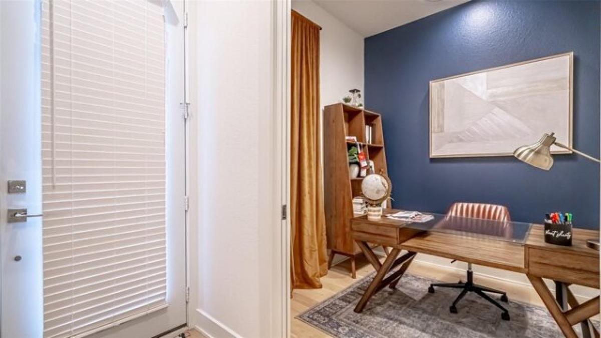 Picture of Home For Sale in Arlington, Texas, United States