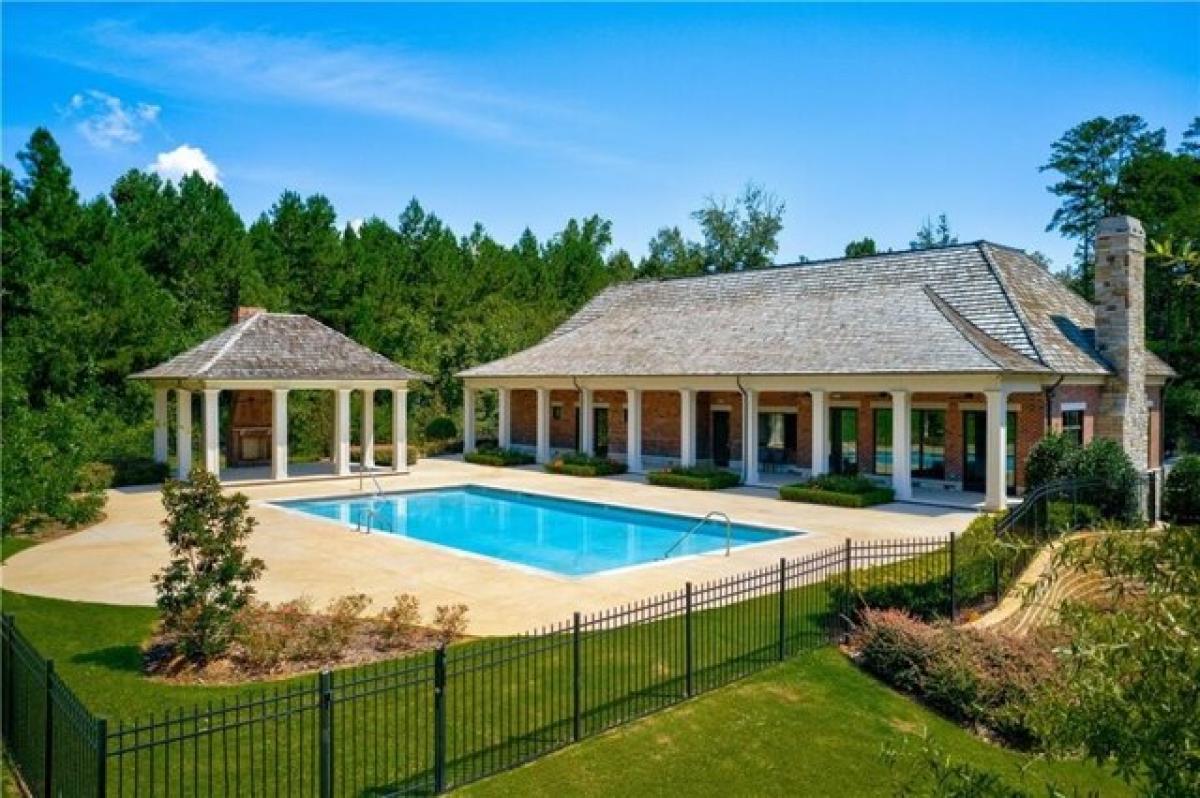 Picture of Home For Sale in Cumming, Georgia, United States