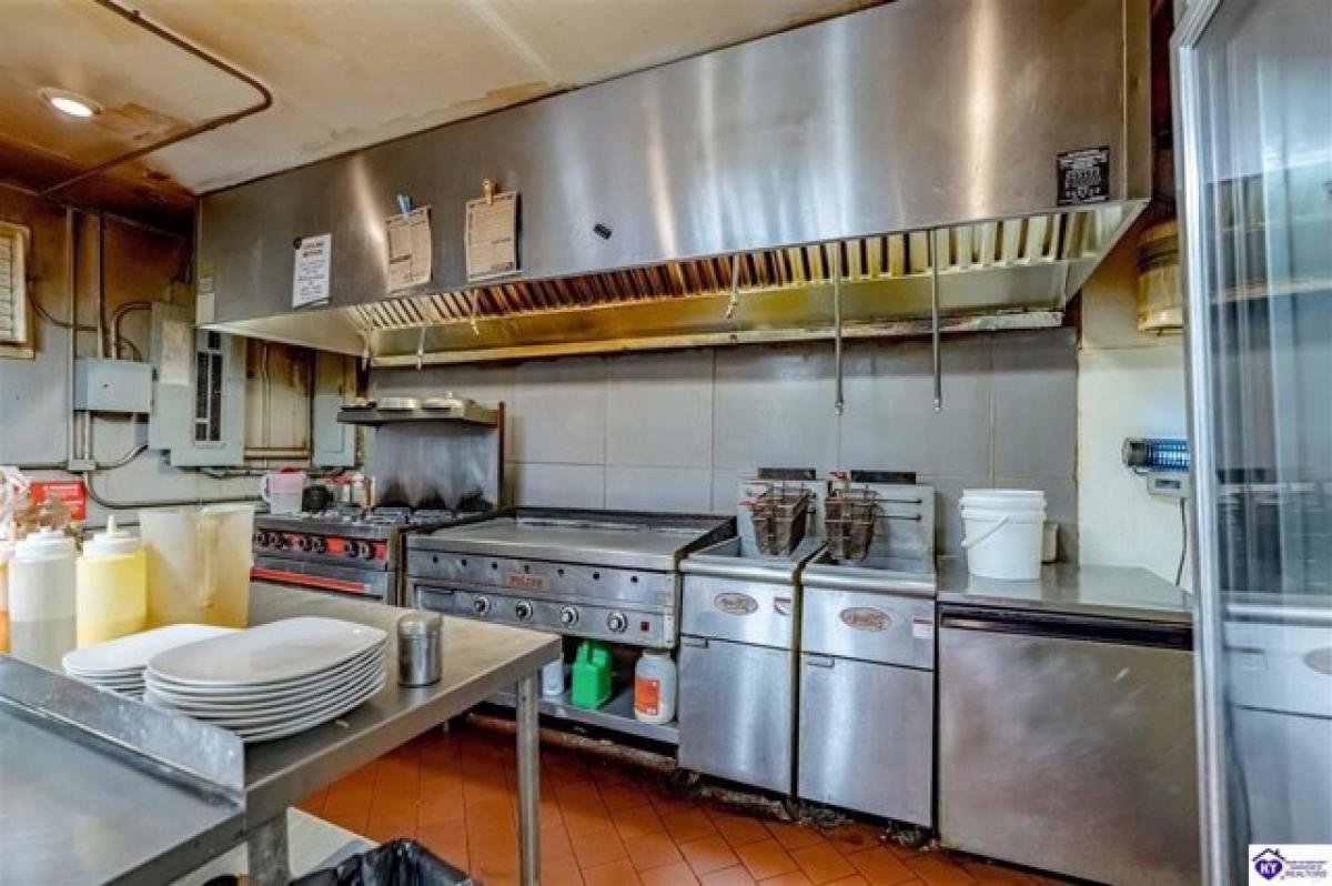 Picture of Home For Sale in Elizabethtown, Kentucky, United States