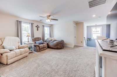 Home For Sale in Simpsonville, South Carolina