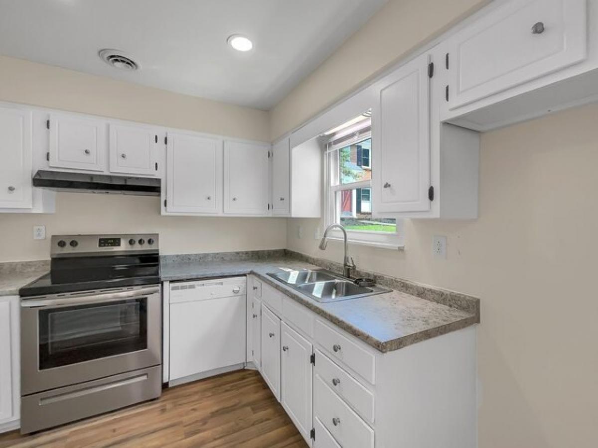 Picture of Home For Sale in Clarksville, Tennessee, United States