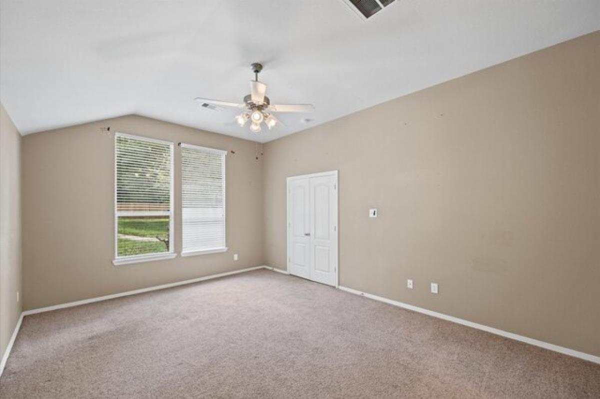 Picture of Home For Sale in Conroe, Texas, United States