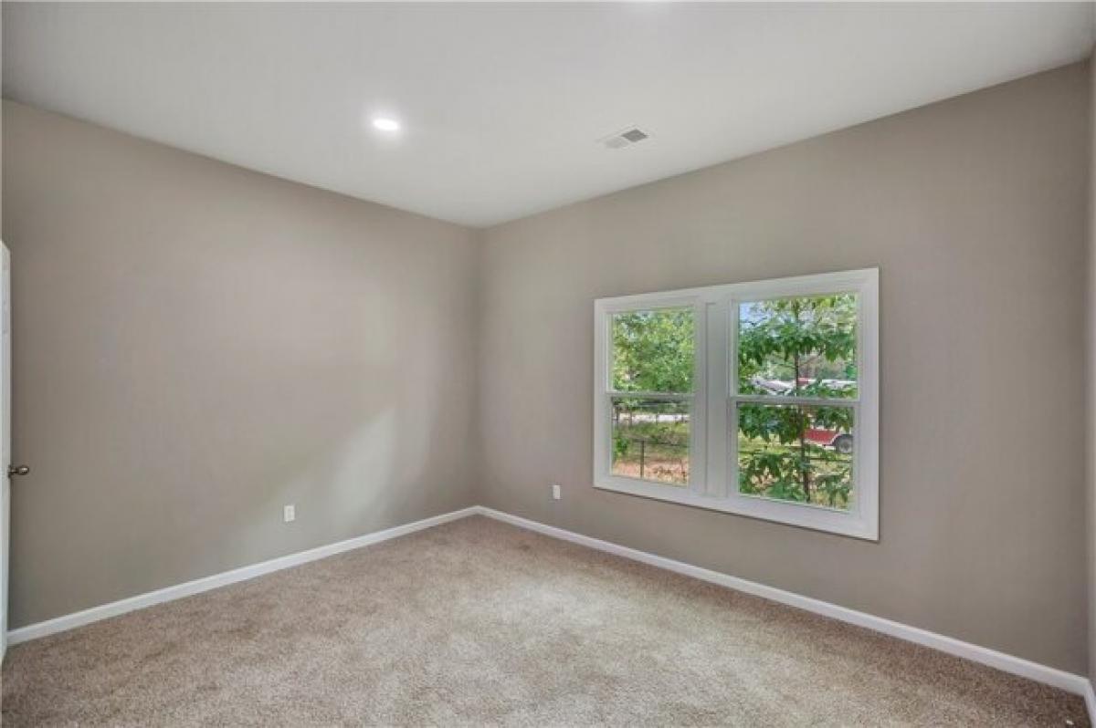 Picture of Home For Sale in Westminster, South Carolina, United States