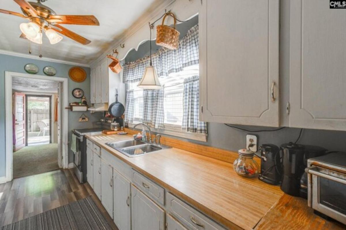 Picture of Home For Sale in Camden, South Carolina, United States