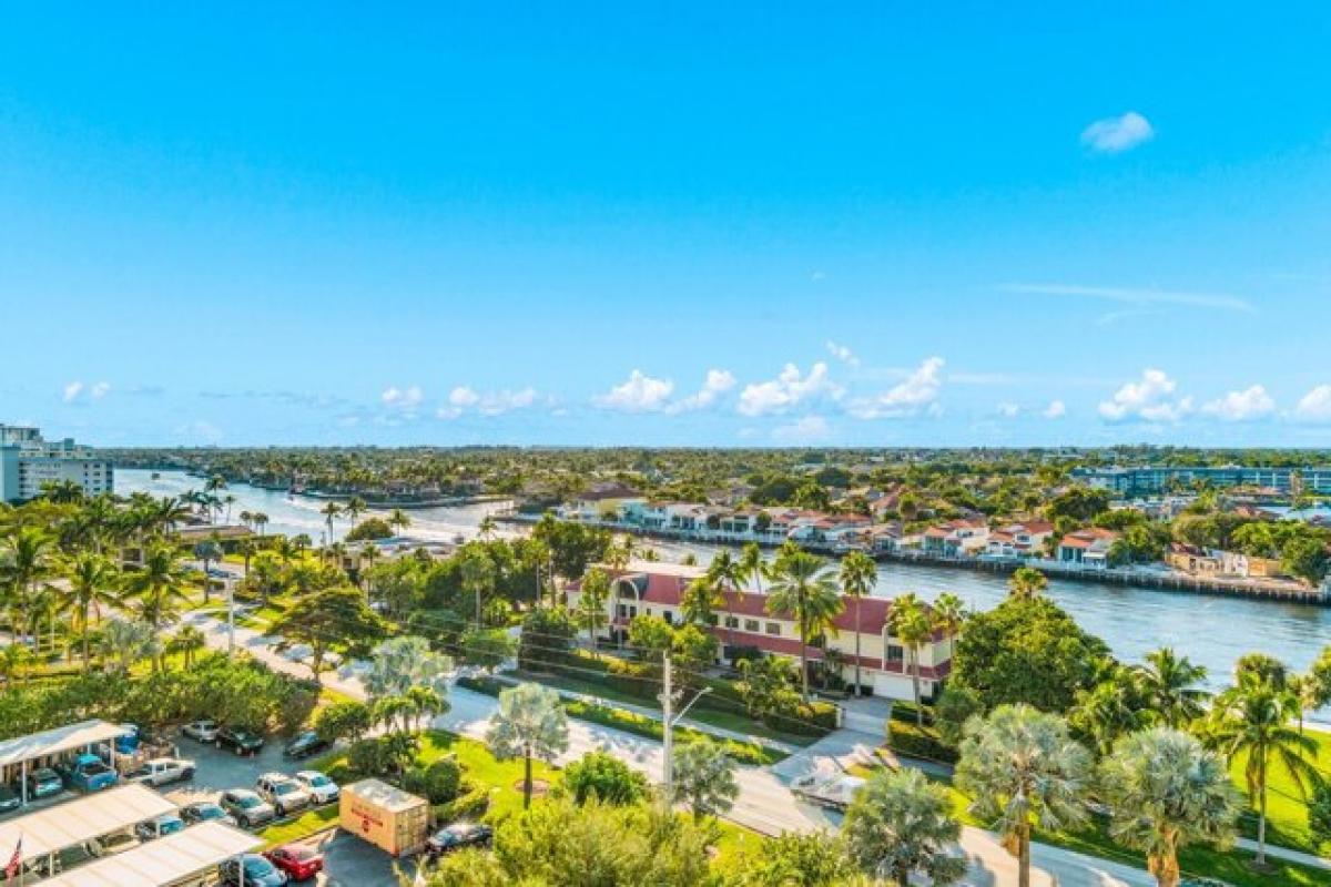 Picture of Home For Sale in Highland Beach, Florida, United States