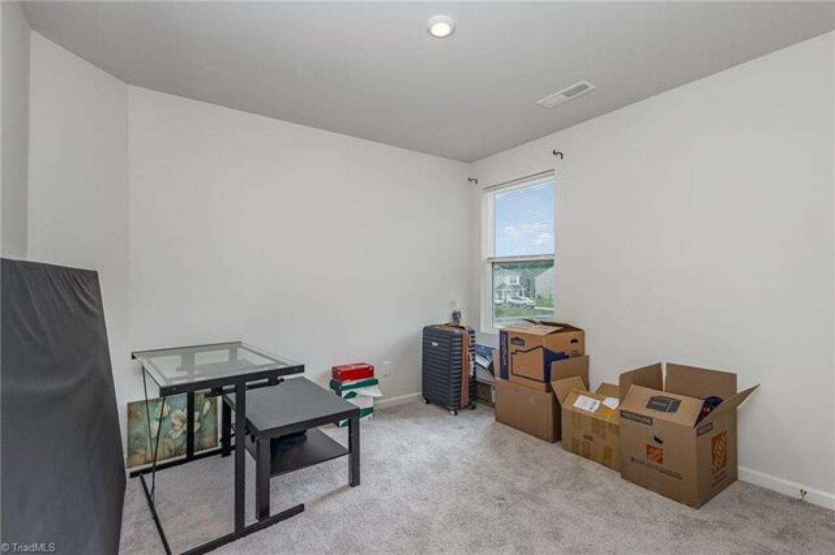 Picture of Home For Sale in Graham, North Carolina, United States