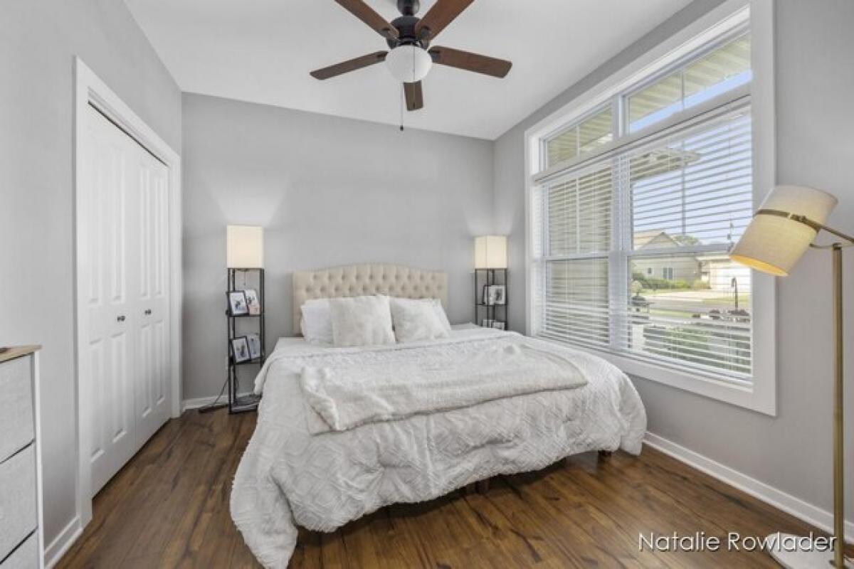 Picture of Home For Sale in Holland, Michigan, United States