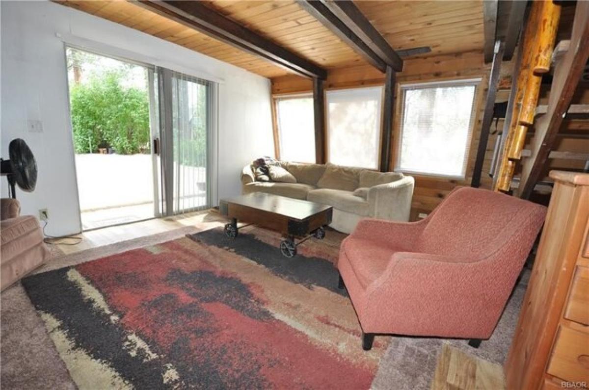 Picture of Home For Sale in Big Bear City, California, United States
