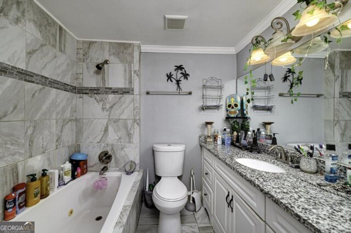 Picture of Home For Sale in Hampton, Georgia, United States