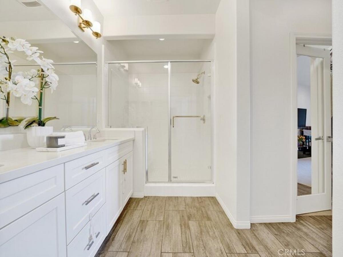 Picture of Home For Sale in Irvine, California, United States