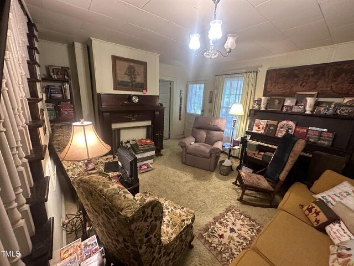 Picture of Home For Sale in Sanford, North Carolina, United States