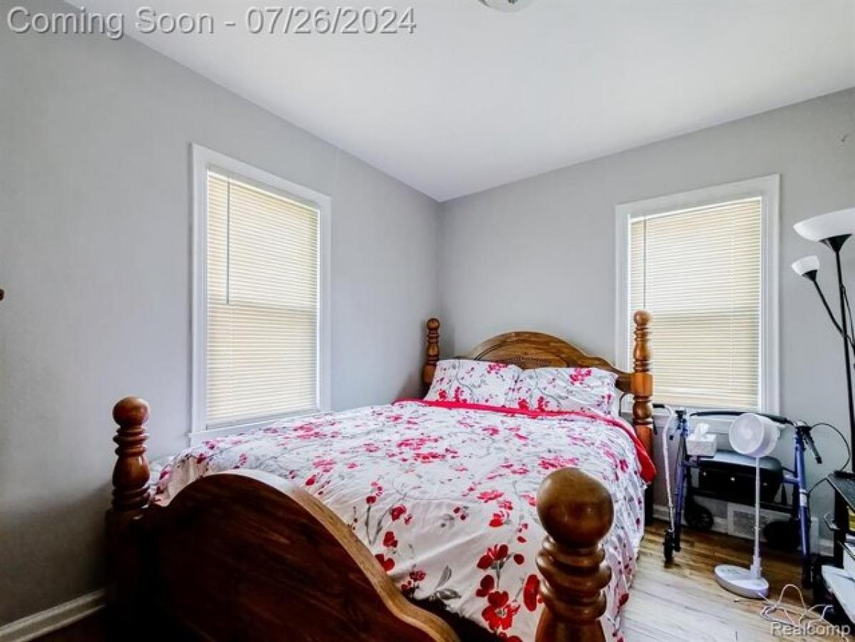 Picture of Home For Sale in Eastpointe, Michigan, United States