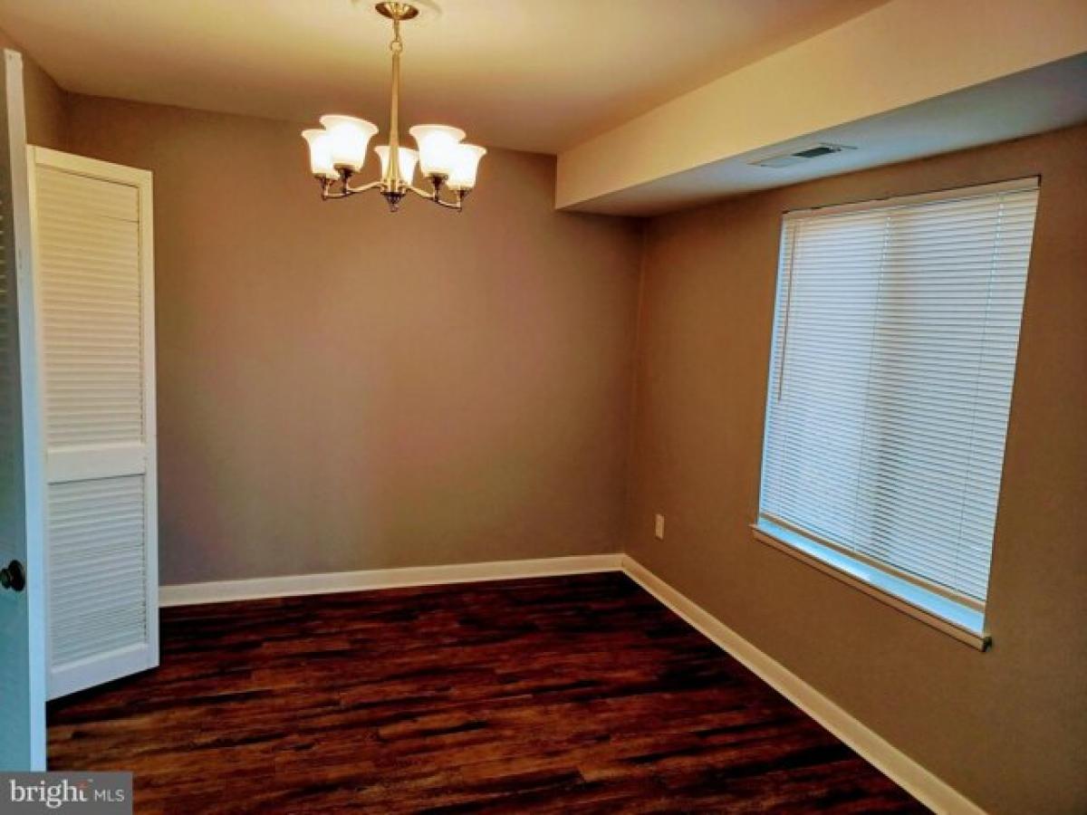 Picture of Home For Sale in Falls Church, Virginia, United States