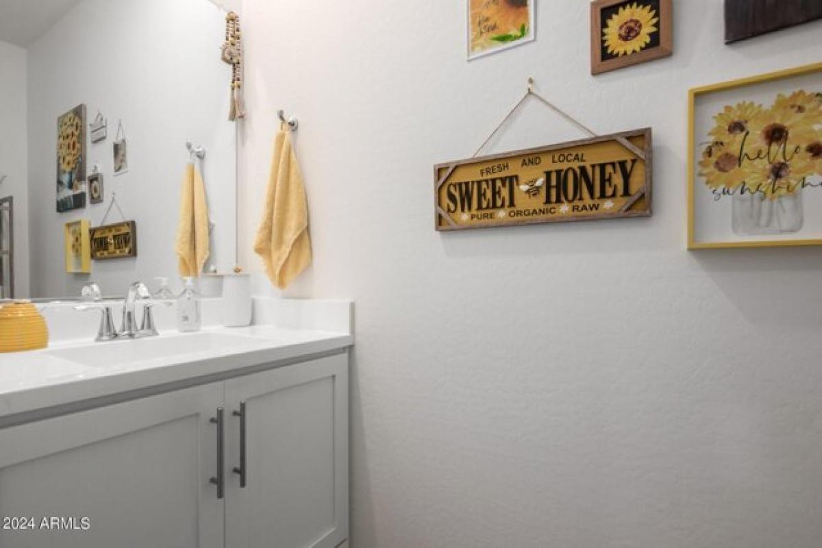 Picture of Home For Sale in Mesa, Arizona, United States