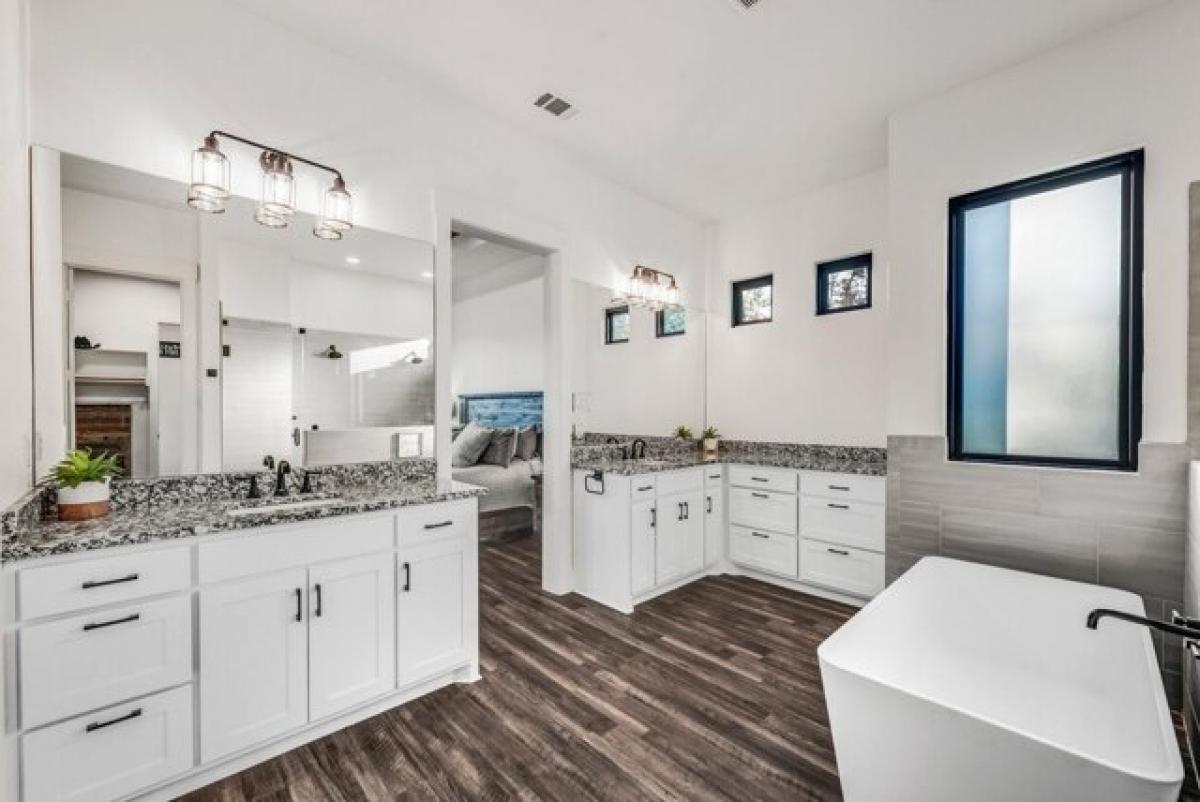 Picture of Home For Sale in Corsicana, Texas, United States