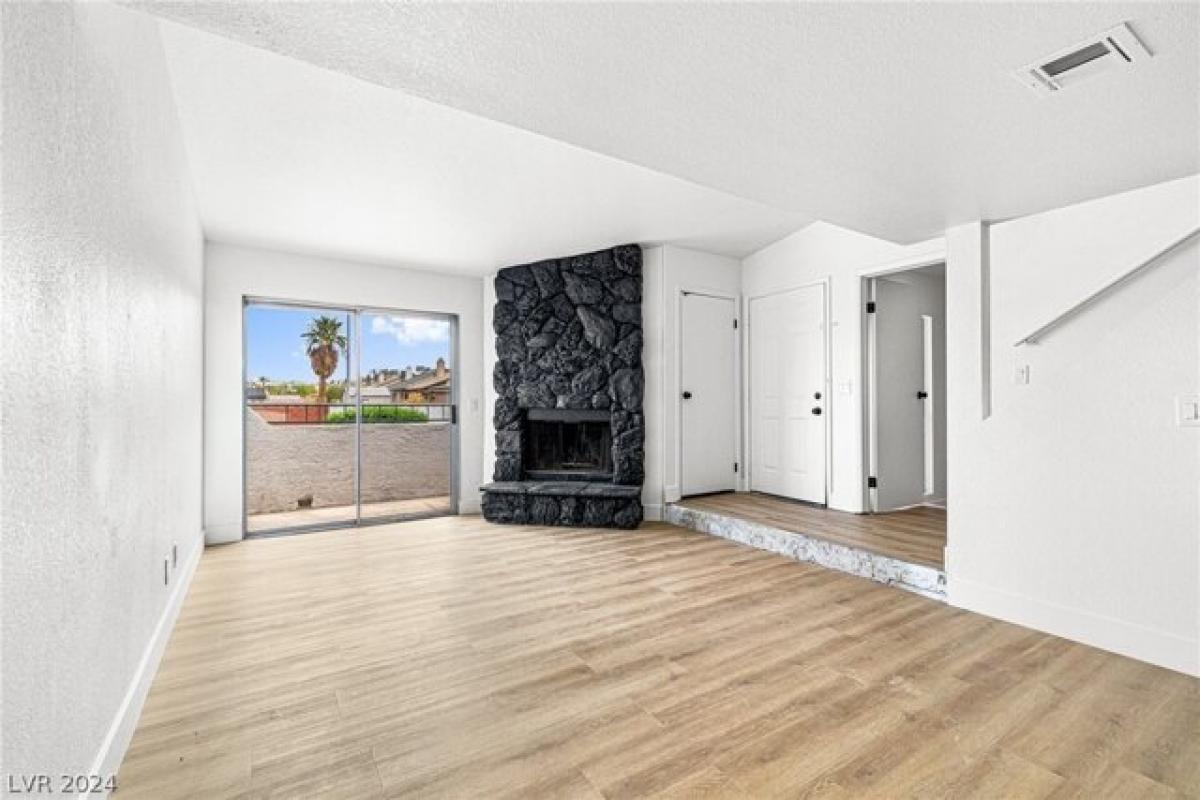 Picture of Home For Sale in Henderson, Nevada, United States