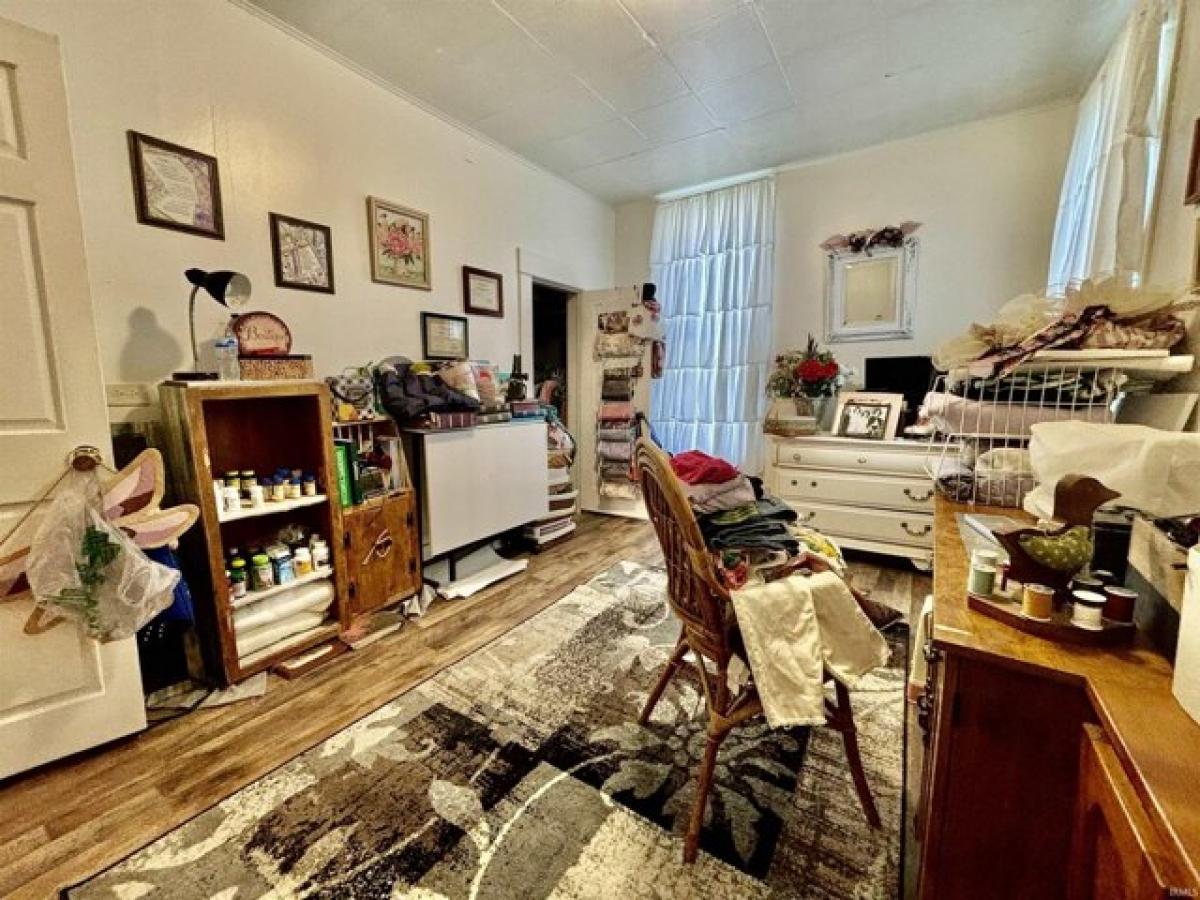 Picture of Home For Sale in Marion, Indiana, United States