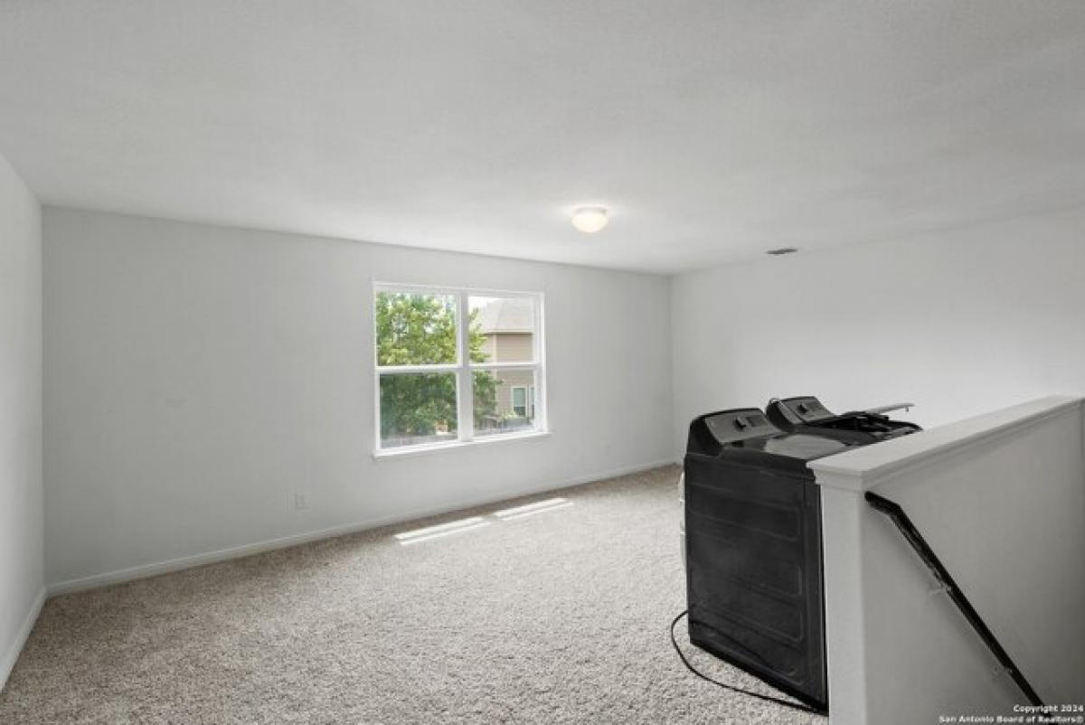 Picture of Home For Sale in New Braunfels, Texas, United States