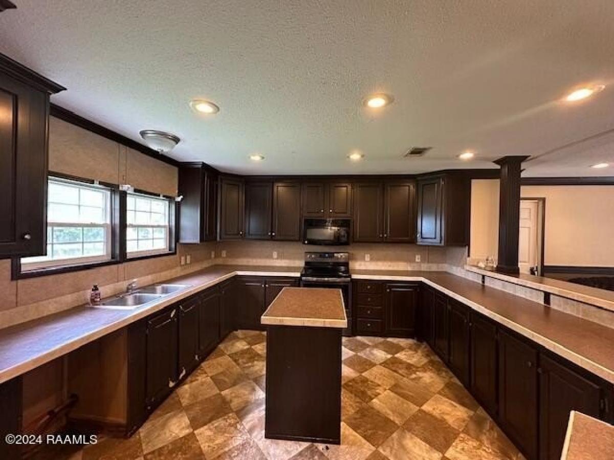 Picture of Home For Sale in New Iberia, Louisiana, United States