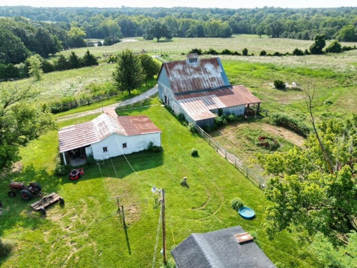Picture of Home For Sale in Columbia, Missouri, United States