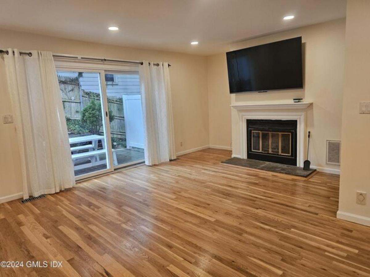 Picture of Home For Rent in Cos Cob, Connecticut, United States