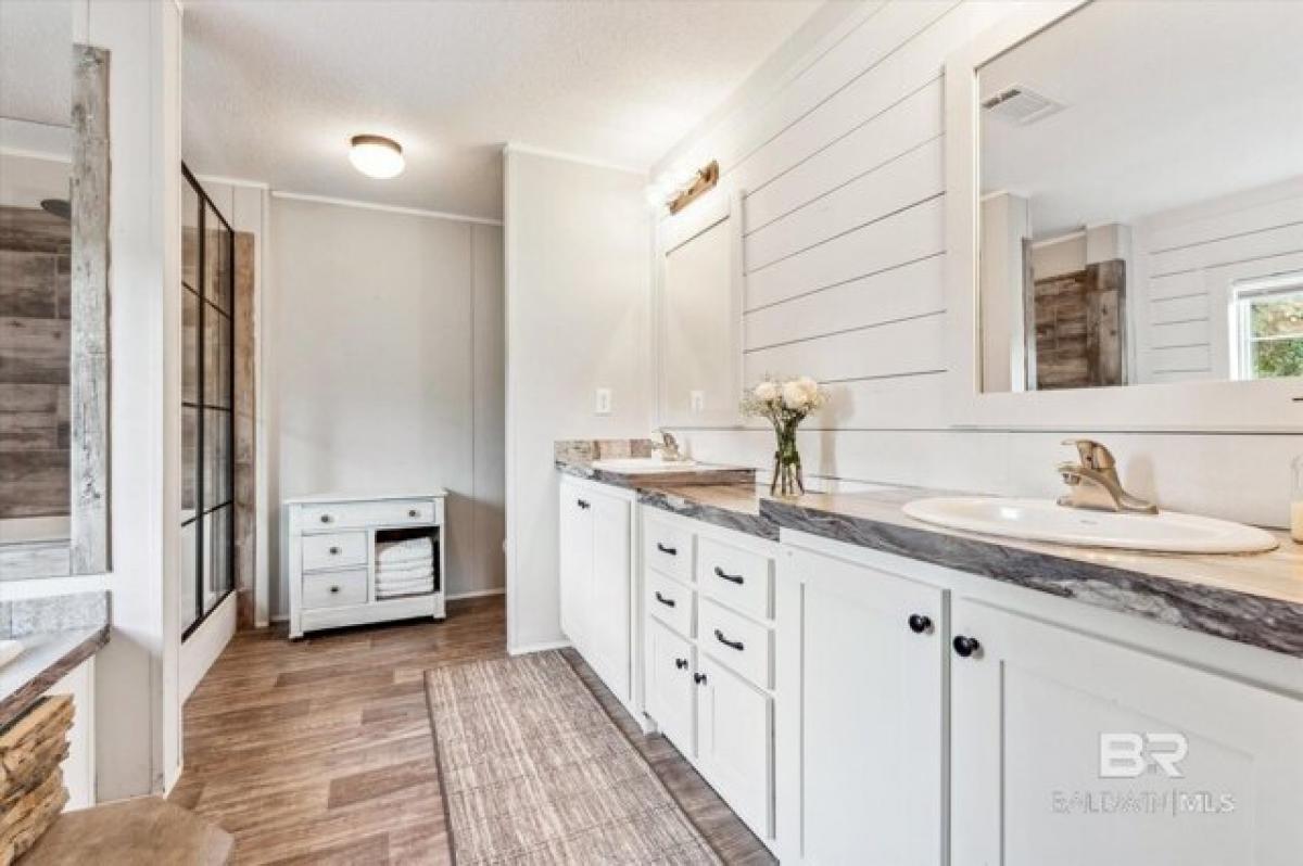 Picture of Home For Sale in Fairhope, Alabama, United States