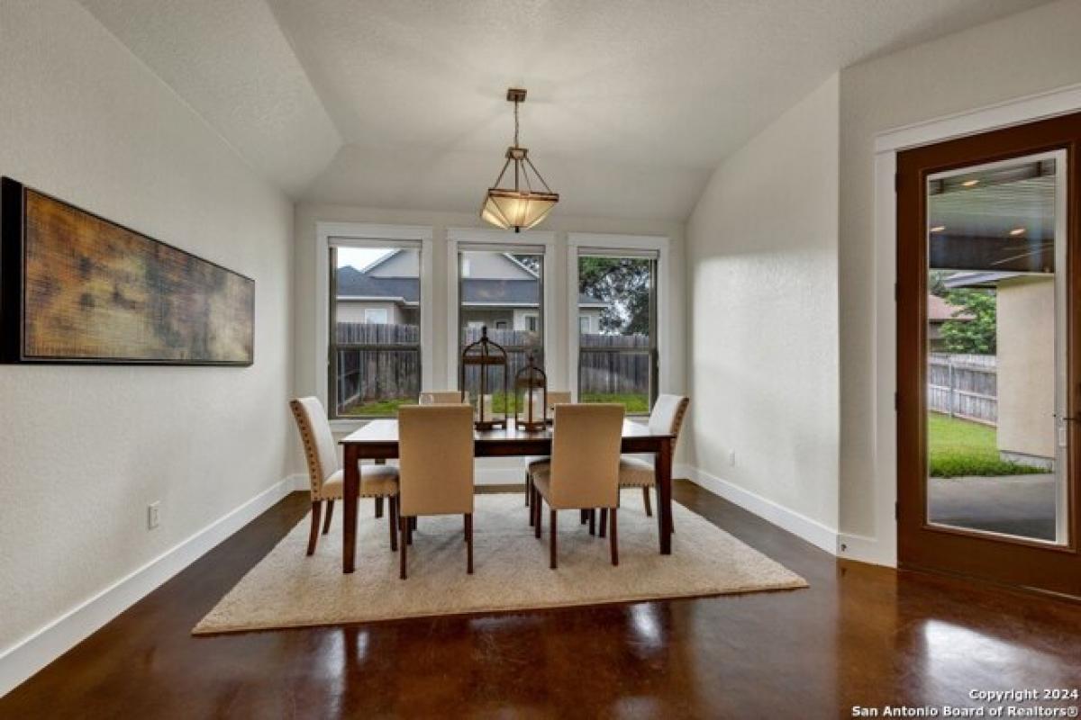 Picture of Home For Sale in New Braunfels, Texas, United States