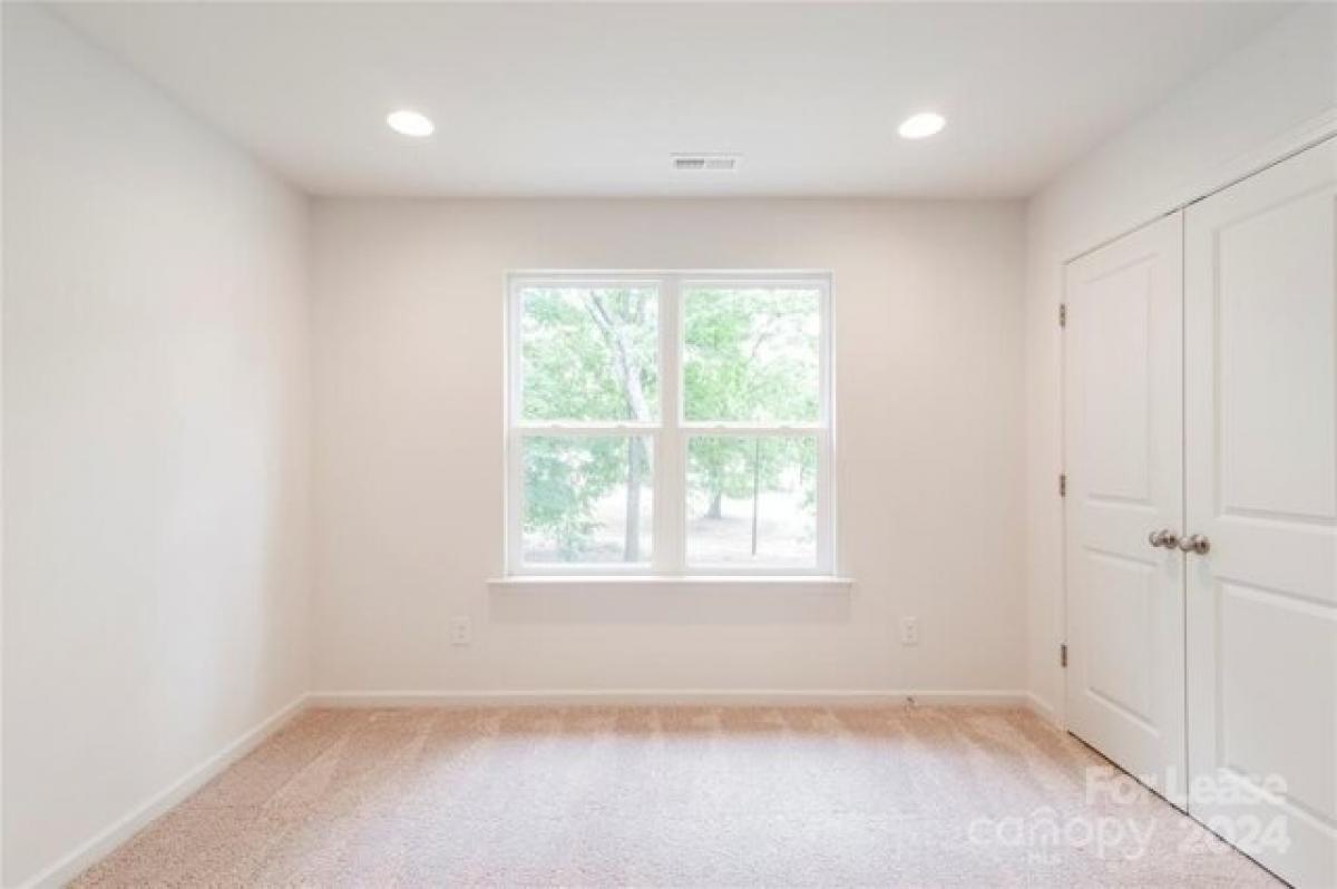 Picture of Home For Rent in Charlotte, North Carolina, United States