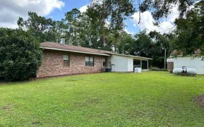 Home For Sale in Live Oak, Florida