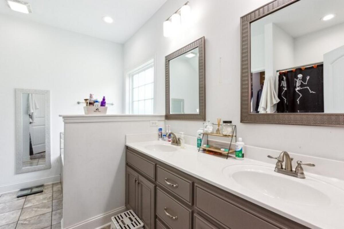 Picture of Home For Sale in Ashland City, Tennessee, United States