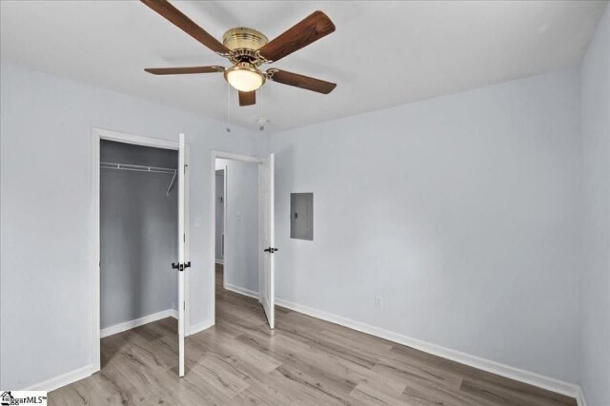 Picture of Home For Sale in Greenville, South Carolina, United States