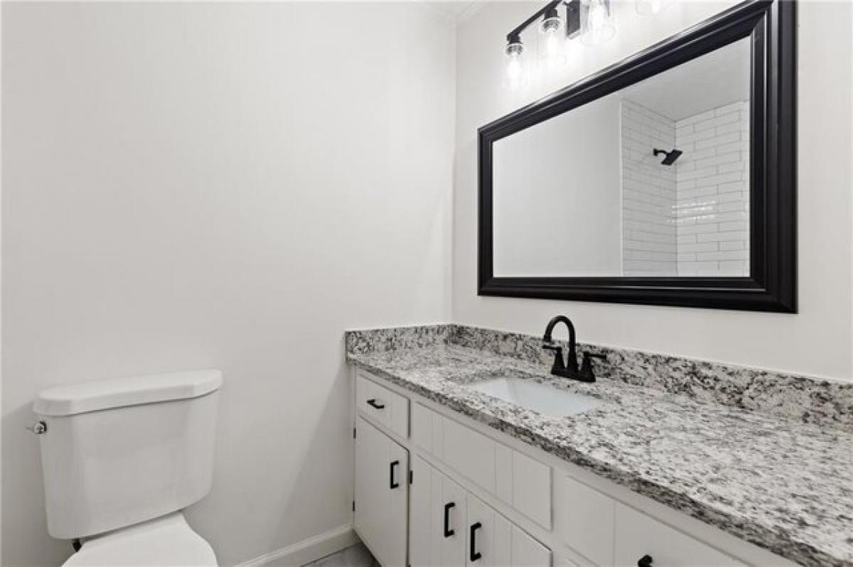 Picture of Home For Sale in Lilburn, Georgia, United States