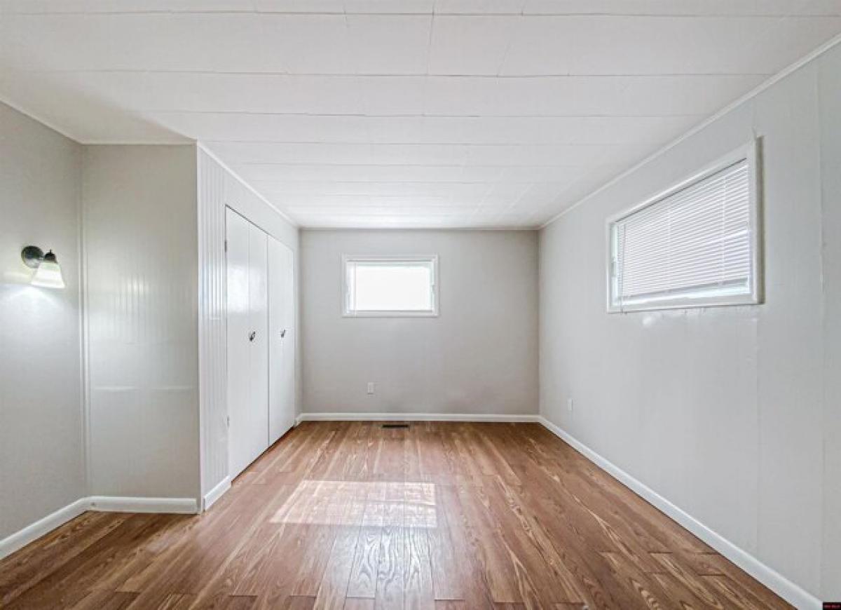 Picture of Home For Sale in Yellville, Arkansas, United States