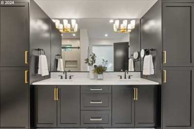 Home For Sale in Vancouver, Washington